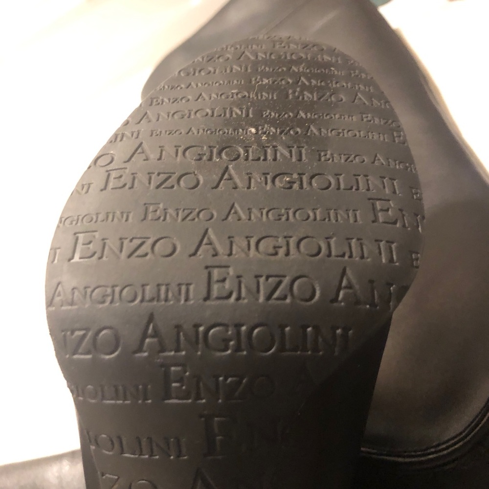 Black leather, classic style, heeled, pull-on, rounded toe boots S 6.5 - Picture 7 of 11